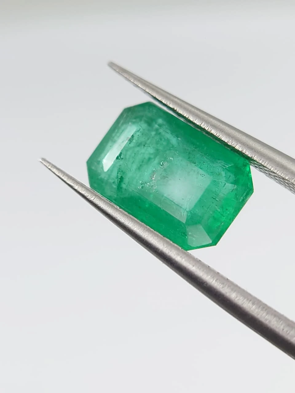 2.67ct Naturald Saturated Panjshir Emerald from Afghanistan — view 6